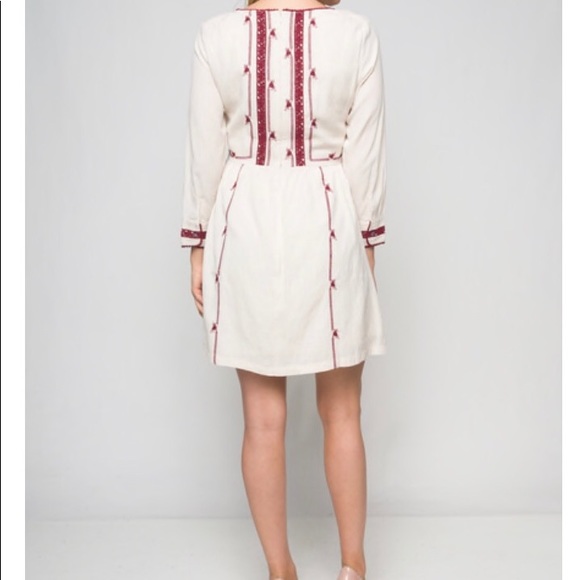 Women’s midi dress CROCHET TRIM DETAILS 3/4 SLEEVE - Picture 2 of 11